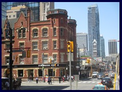 Toronto Bus Tour 115 - Yonge St